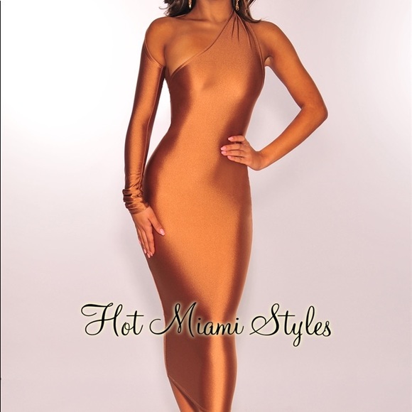 Hot Miami Styles Dresses & Skirts - NYE Gold One Sleeve Bandage Bodycon Wrap Dress